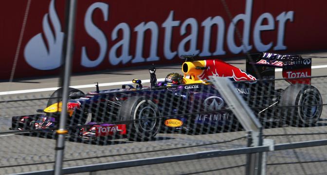Vettel esulta dopo il trionfo al Nrburgring. Reuters